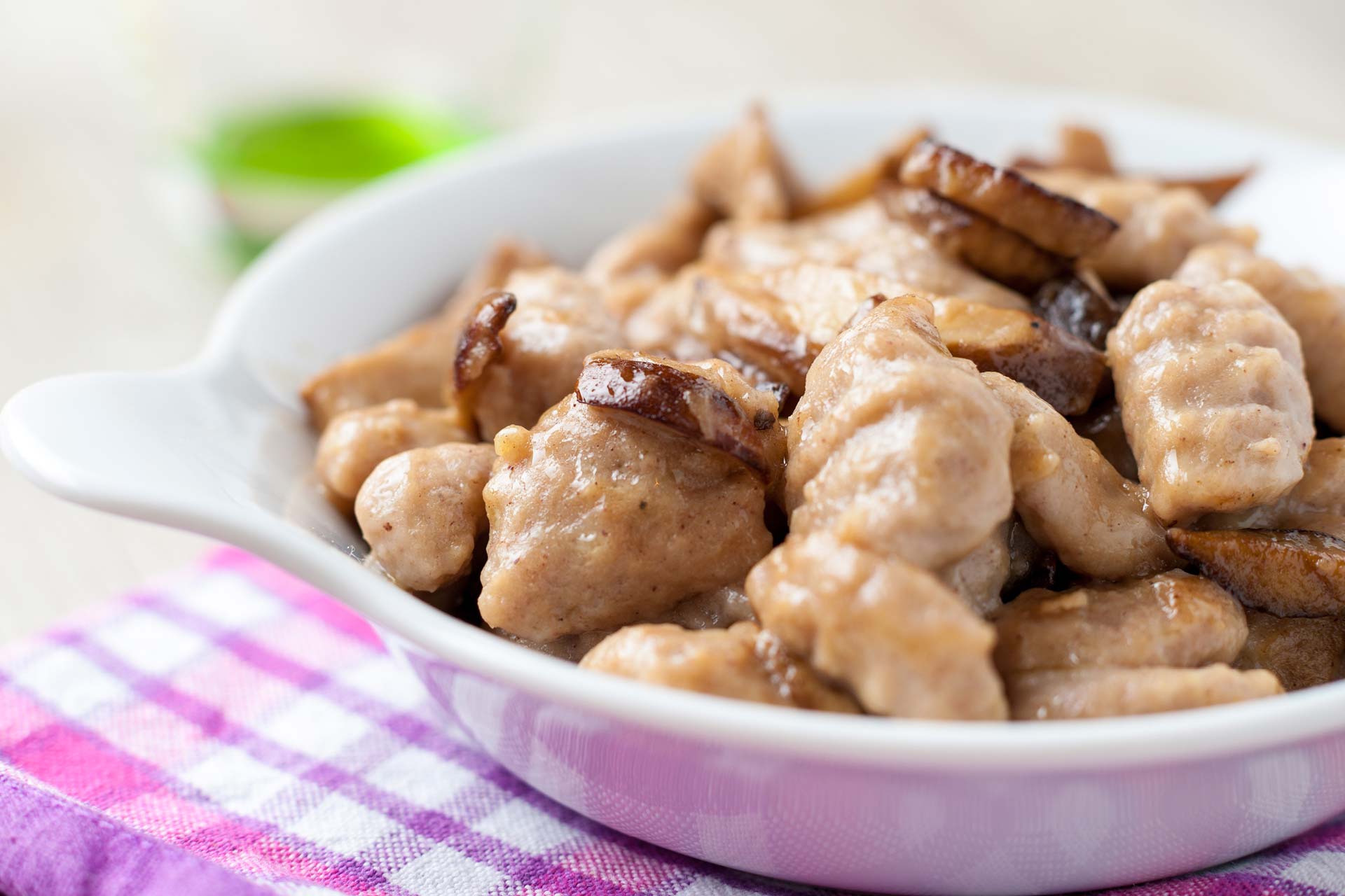 Gebratene Steinpilze mit Schinken und Gnocchi - Schwarzwaldhof