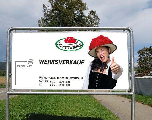 Straßenschild Schwarzwaldhof Werksverkauf